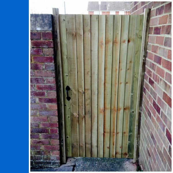 Photo of front of Closeboard Gate in Horsham.